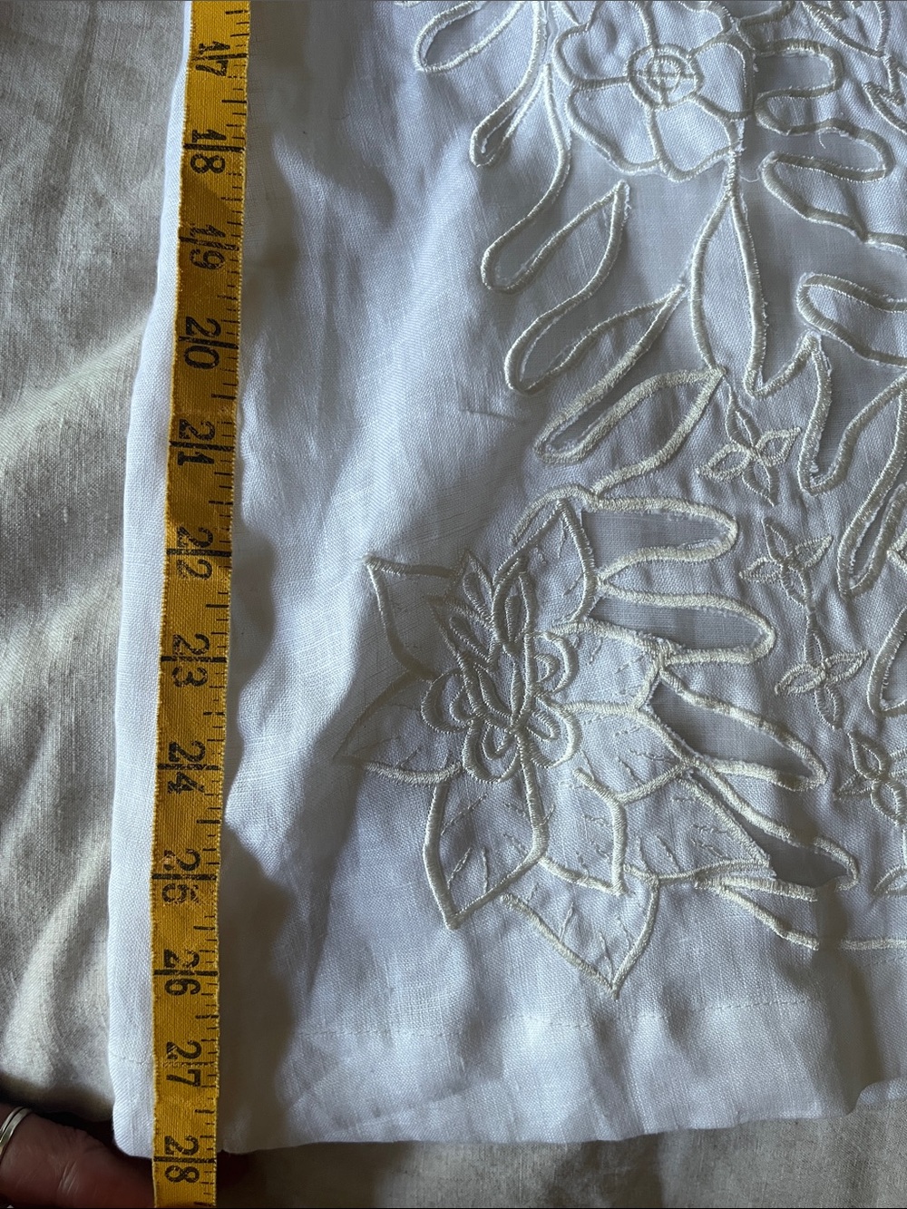 Chasing Unicorns βοΈ White Linen Cutwork Embroidery Wide Leg Trousers sz XS/Small - Picture 13 of 16